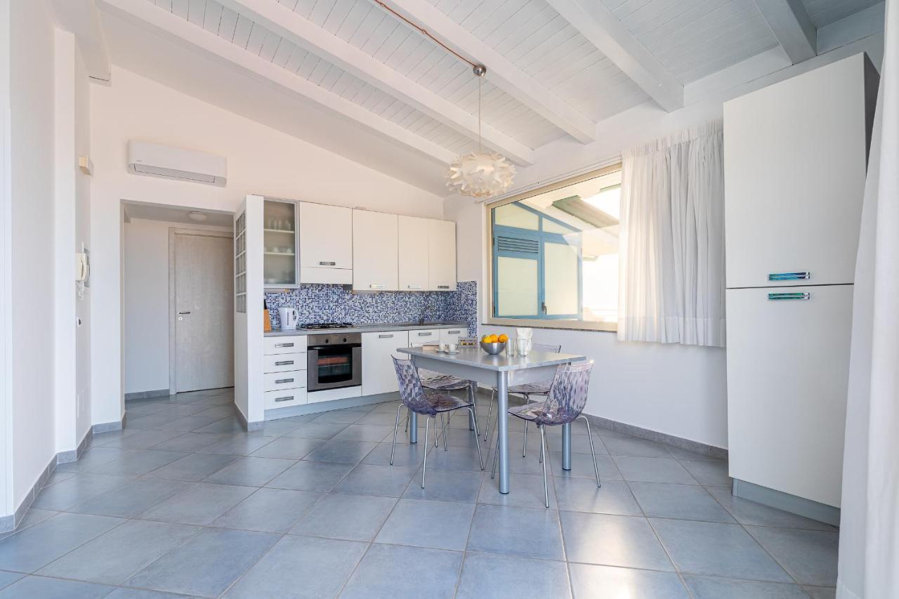 Terraces D'Orlando - Family Apartments With Sea View And Pool Capo dʼOrlando Exterior foto