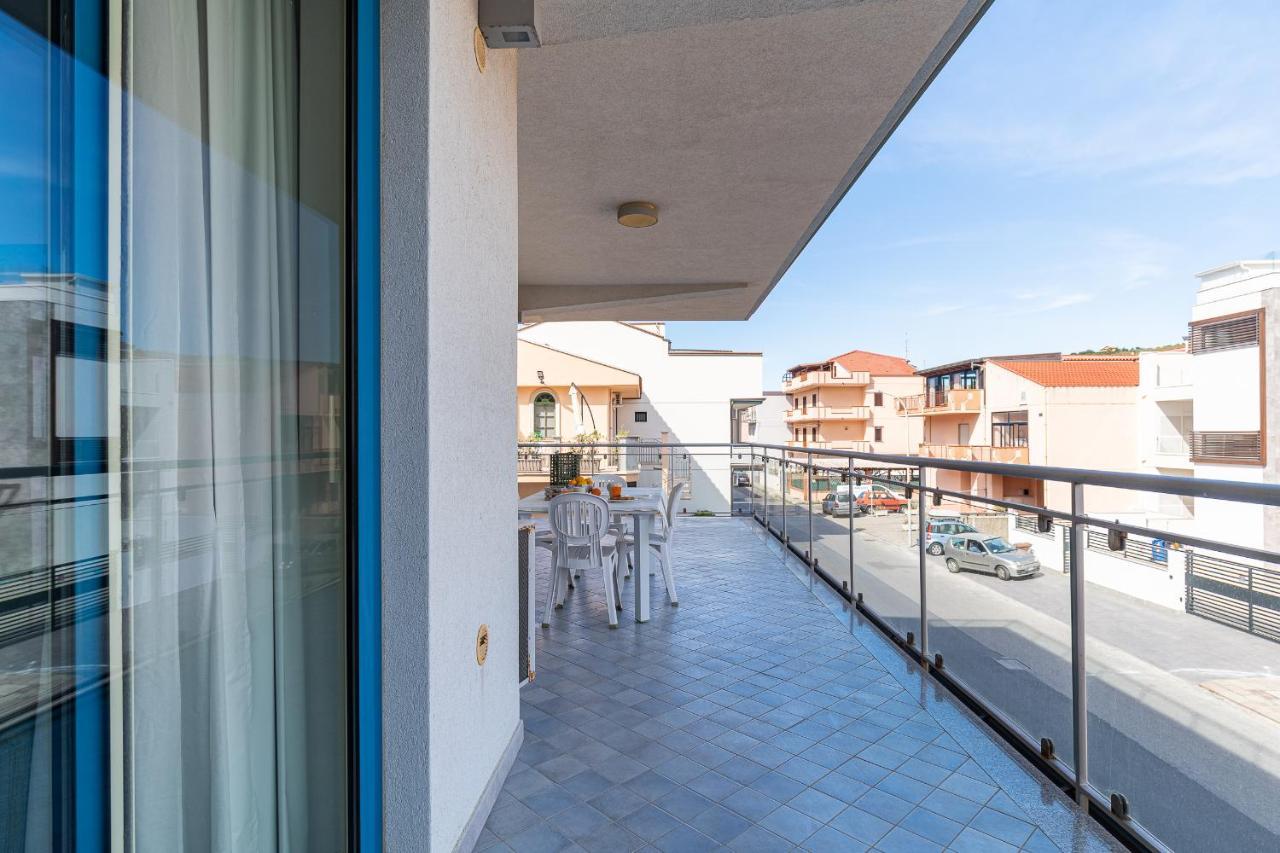 Terraces D'Orlando - Family Apartments With Sea View And Pool Capo dʼOrlando Exterior foto