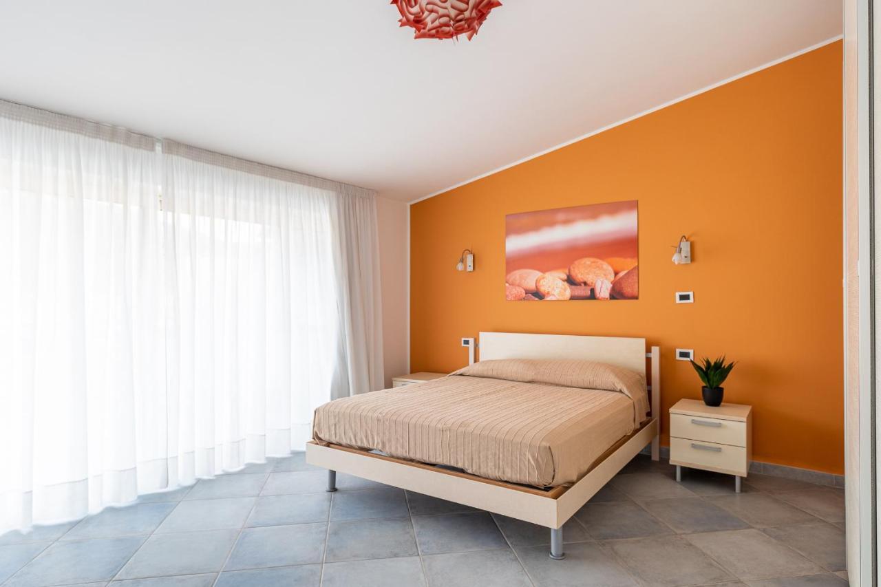 Terraces D'Orlando - Family Apartments With Sea View And Pool Capo dʼOrlando Exterior foto